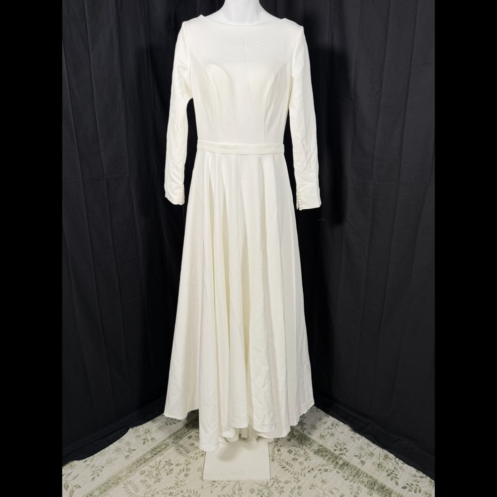 Merry’s Wedding Gown size 4/6